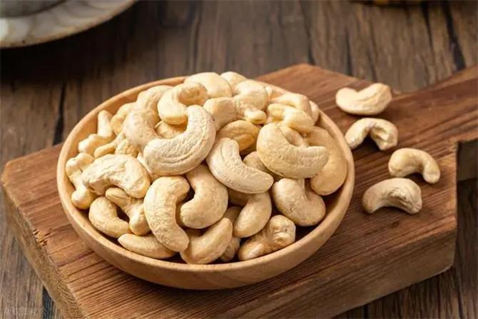Ba loại hạt là khắc tinh của người cao tuổi- Ảnh 2.