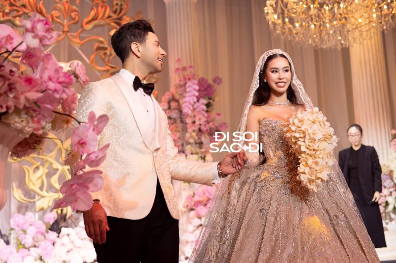 Ái nữ nhà tỷ phú Johnathan Hạnh Nguyễn hoá công chúa trong lễ cưới, visual bùng nổ bên cạnh chồng gốc Dubai- Ảnh 1.