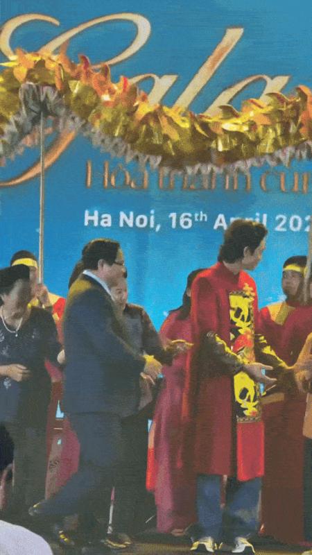 Cháu gái của Thiếu tá quân đội: Sở hữu MV đỉnh nhất 2025, được Thủ tướng khen ngợi- Ảnh 6.