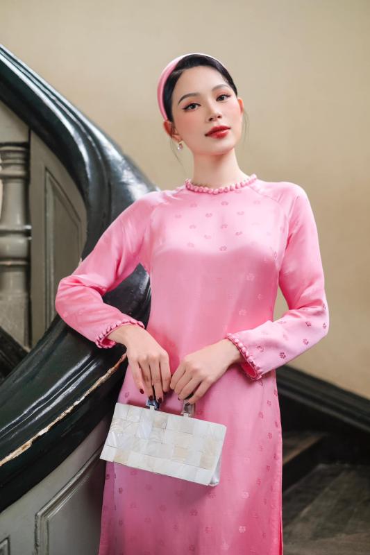 Đẳng cấp dâu hào môn: 4 tiêu chí chọn áo dài 