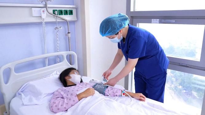 Trẻ đột quỵ, người lớn bàng hoàng- Ảnh 1.