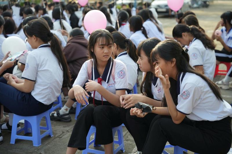 Hơn 8.000 nữ sinh được trang bị kỹ năng sức khỏe sinh sản, phòng chống xâm hại- Ảnh 7.