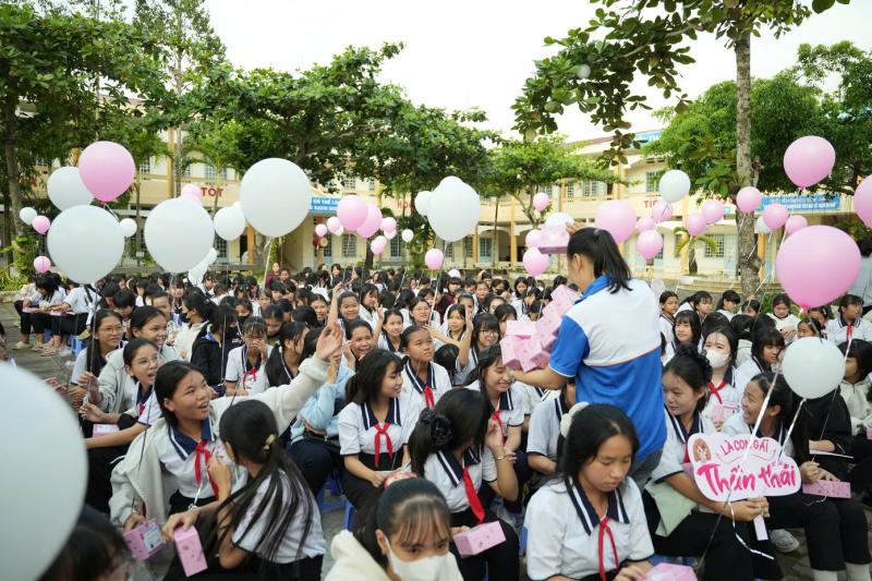 Hơn 8.000 nữ sinh được trang bị kỹ năng sức khỏe sinh sản, phòng chống xâm hại- Ảnh 4.