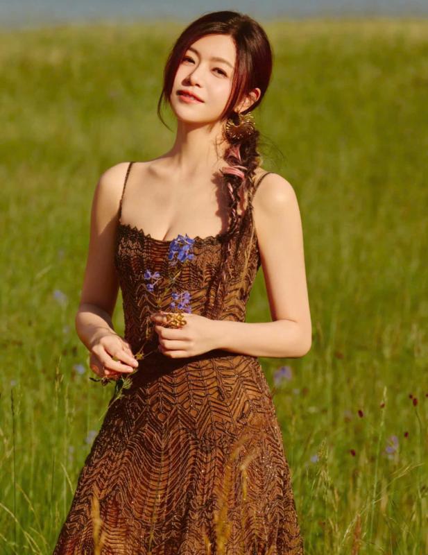 Trần đời chỉ có Trần Nghiên Hy: 42 tuổi vẫn cân đẹp style công chúa và "trai ngoan" kém 19 tuổi- Ảnh 17.