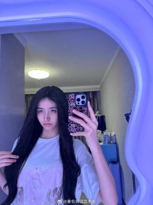 Sự hết thời của mỹ nhân có gương mặt đẹp nhất showbiz: Giải nghệ rồi cạo đầu gây sốc, làm 1 điều cả triệu người dậy sóng- Ảnh 5.