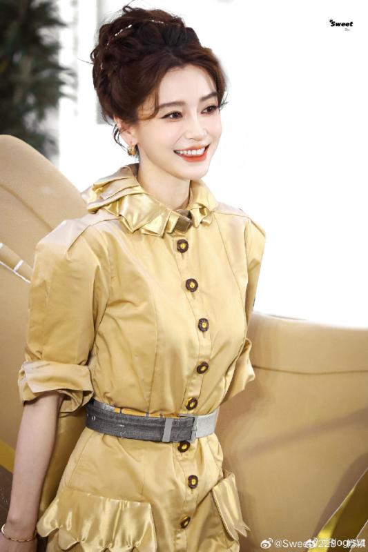 Angelababy gây phẫn nộ vì mặc đồ Haute Couture để livestream bán hàng- Ảnh 10.