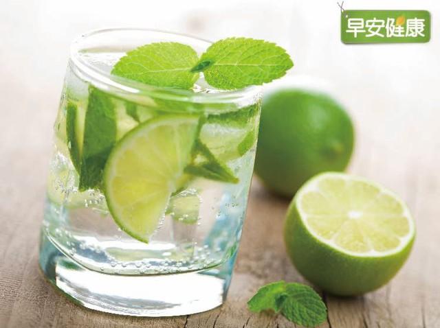 Tử cung khỏe đến đâu, phụ nữ trẻ lâu đến đó: 3 loại đồ uống đơn giản càng uống hormone càng ổn, da cũng đẹp lên- Ảnh 2.