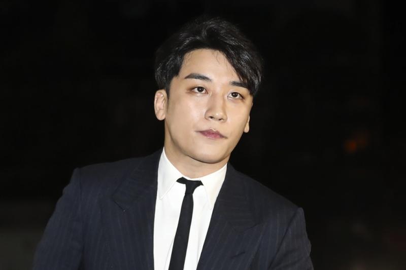 Cơn ác mộng showbiz: Cựu ca sĩ vào tù ra tội, mượn danh nhóm cũ huyền thoại làm việc phi pháp- Ảnh 1.
