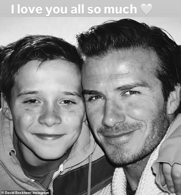 Năm mới hận cũ: Cậu cả nhà Beckham bị các em ruột 