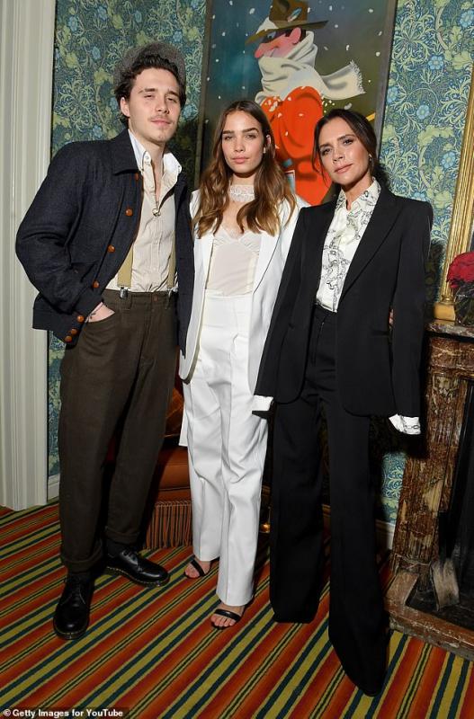 Gắt thế: Brooklyn Beckham nhắn tin cảnh cáo bạn gái cũ, cấm không cho nhận phỏng vấn nói về thời gian ở cùng nhà Beckham- Ảnh 2.
