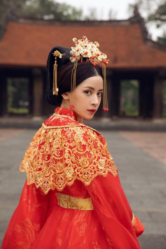 Mỹ nhân đẹp nhất Việt Nam: Gia đình có 3 người mang quân hàm Đại tá, đi thi quốc tế làm rạng danh nước nhà- Ảnh 2.