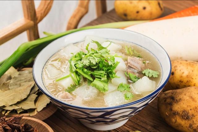 Không bồi bổ sức khỏe ngày đông lạnh giá, bạn sẽ  chịu khổ vào mùa xuân: Người trung niên nên ăn nhiều hơn 4 món để tích lũy năng lượng- Ảnh 2.