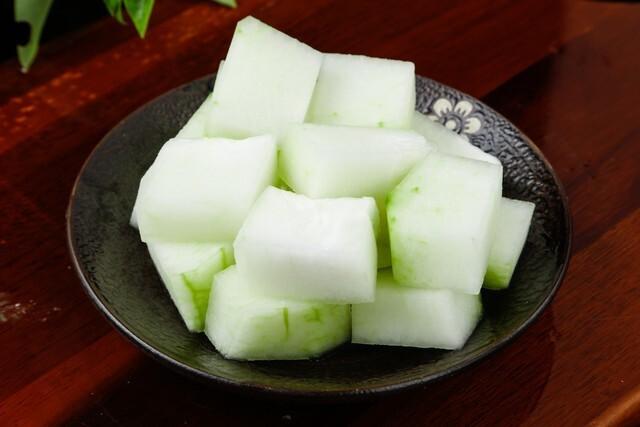 Mùa đông ăn 3 loại quả này, cơ thể tự cân bằng: Giải độc - dưỡng ẩm - tăng miễn dịch, không cần thuốc bổ- Ảnh 1.