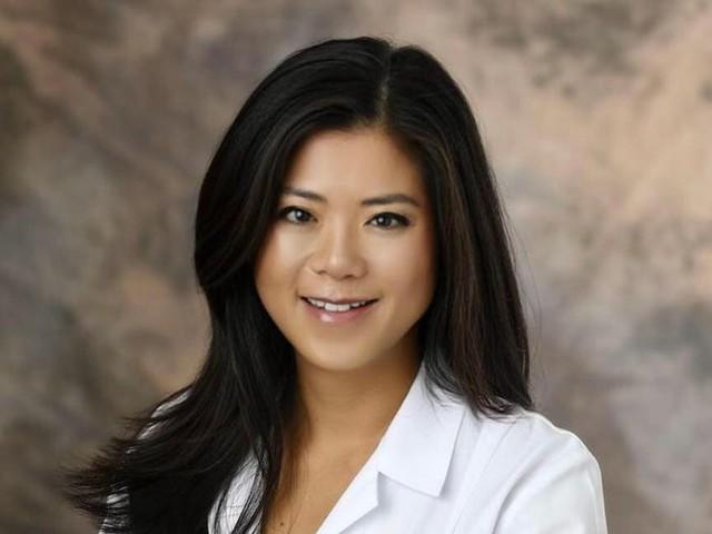 Bác sĩ ung bướu phát hiện ung thư vú dù không hề có triệu chứng: Lời cảnh tỉnh cho hàng triệu phụ nữ nghĩ mình "nguy cơ thấp"- Ảnh 1.