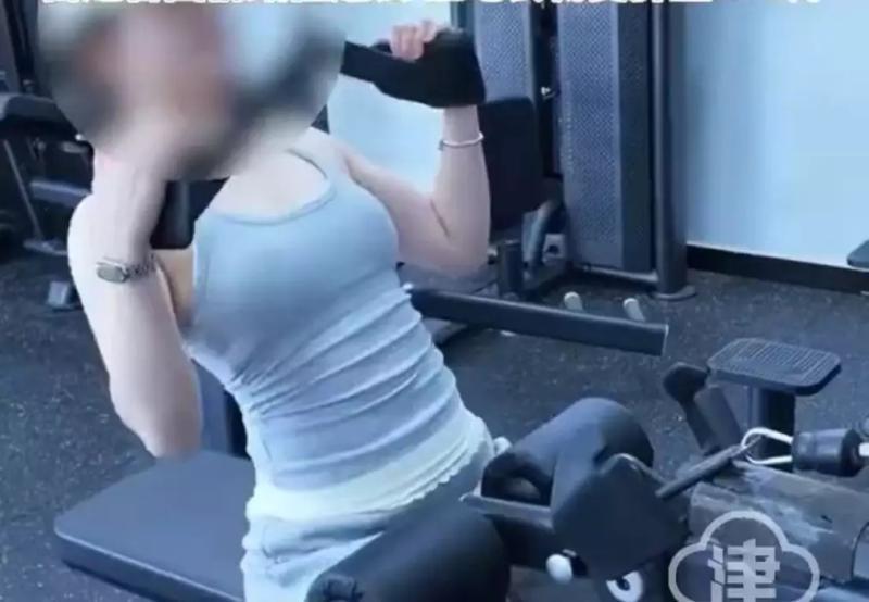 Thói quen tập thể dục khiến cô gái 23 tuổi rơi vào suy thận, mãn kinh sớm- Ảnh 1.
