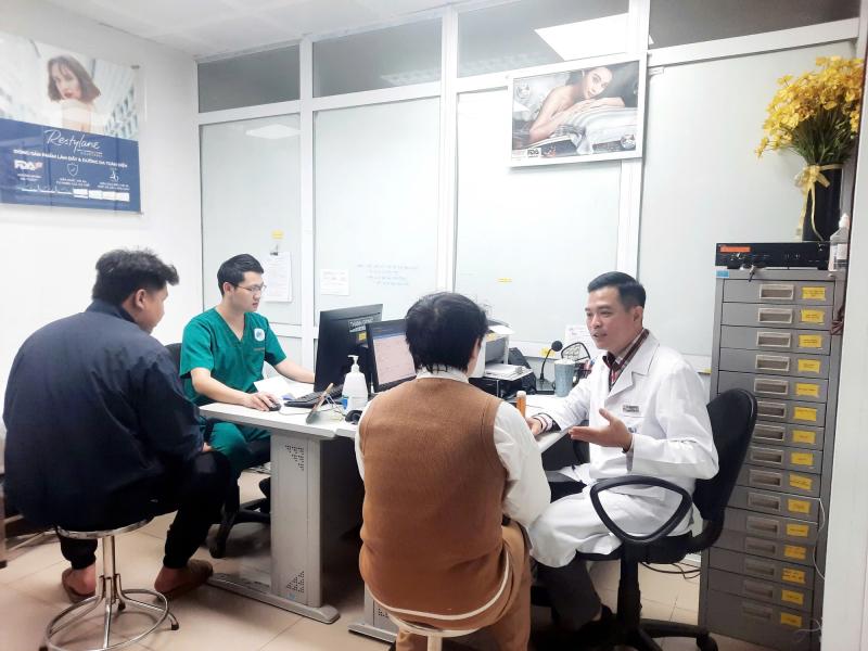 Nam doanh nhân luôn tự hào vì có nuốt ruồi "quý nhân", đi khám phát hiện điều bất ngờ- Ảnh 1.