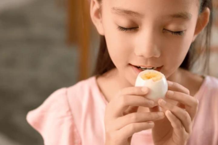 Trẻ em nên ăn bao nhiêu trứng để tốt cho não bộ?- Ảnh 2.