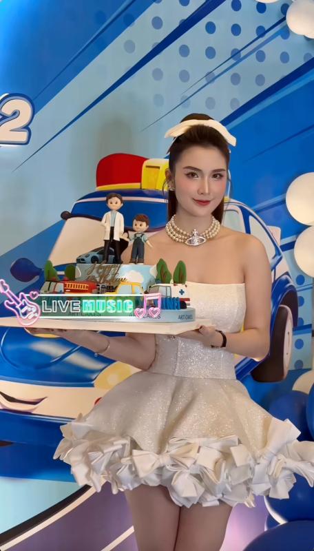 Mỹ nhân Việt bị 