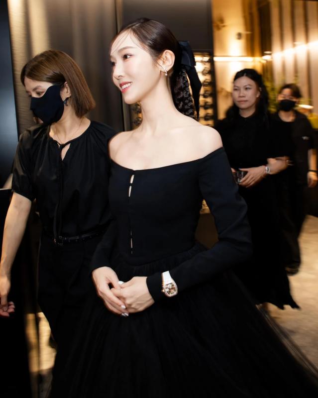 Sự hết thời của “công chúa" được ưu ái nhất showbiz: Hơn 1 thập kỷ bị gán danh kẻ phản bội, cấm sóng không đất hoạt động- Ảnh 11.
