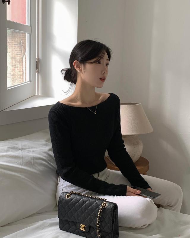 Mặc 5 kiểu trang phục này, chị em cứ búi tóc là đẹp nhất- Ảnh 5.