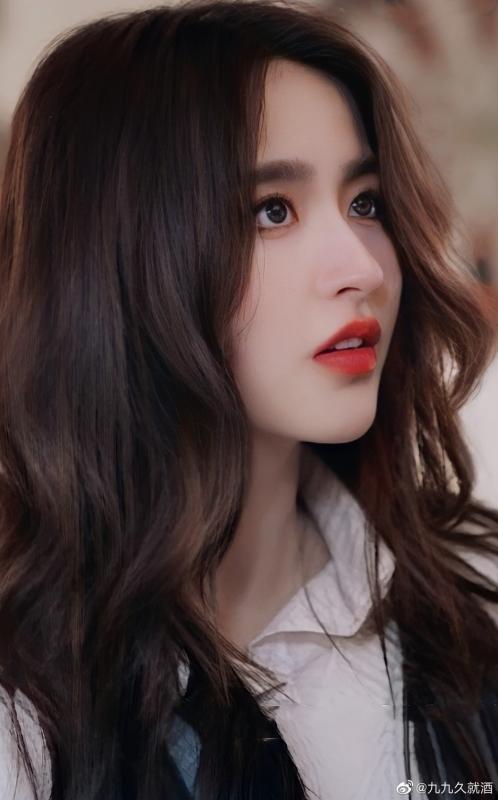 Sự hết thời của mỹ nhân có gương mặt đẹp nhất showbiz: Giải nghệ rồi cạo đầu gây sốc, làm 1 điều cả triệu người dậy sóng- Ảnh 8.