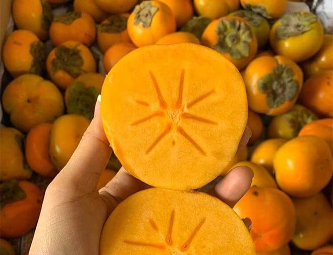 Nữ giới sau 40 tuổi kén ăn mấy cũng phải chăm "nạp" 4 thực phẩm màu vàng này: Cân bằng nội tiết, dưỡng da, giúp "già chậm"- Ảnh 4.