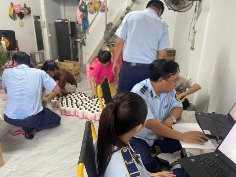 Nhức nhối hàng giả, hàng nhái online, sập bẫy 'thần dược'- Ảnh 2.
