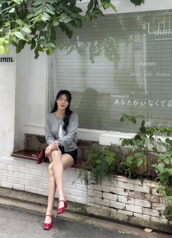 Nữ diễn viên Việt có style mùa đông đẹp mê mẩn, dù phối đồ rất đơn giản- Ảnh 9.