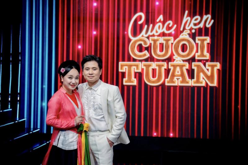 Việt Nam có cặp vợ chồng quyền lực đều là Giám đốc nhà hát: Tỏ tình bằng 80 bức thư, được phong tặng NSND cùng lúc- Ảnh 1.