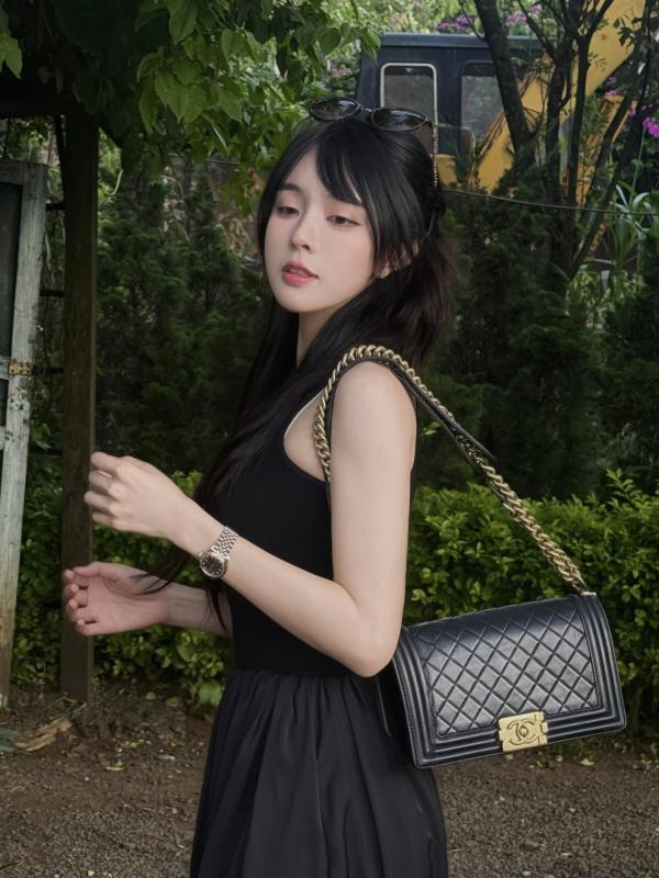 Visual nét căng, vóc dáng nuột của cô gái được cầu thủ Văn Thanh 