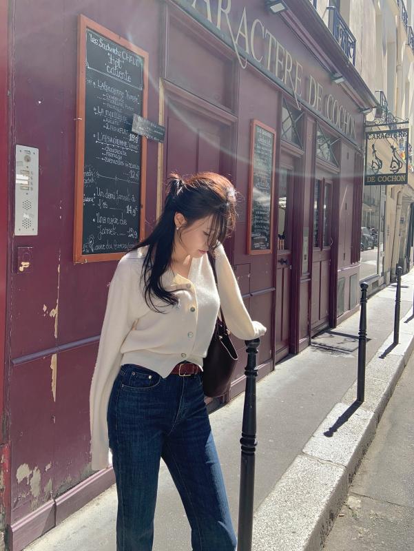 Mẫu áo len được mặc nhiều nhất hiện tại: Hợp mọi dáng người, ai diện cũng thành nàng thơ- Ảnh 3.