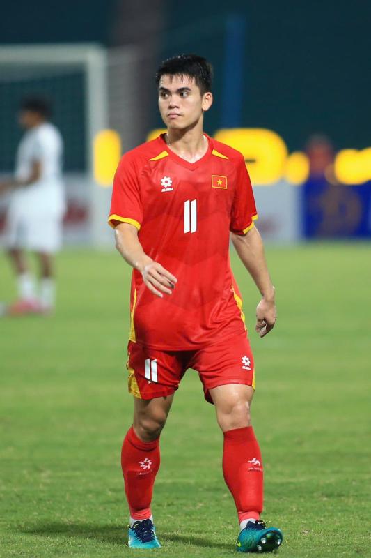 Mách nhỏ: Đội trưởng U23 Việt Nam - Khuất Văn Khang đã có bạn gái lâu năm, kín tiếng nhưng cực ngọt ngào- Ảnh 1.