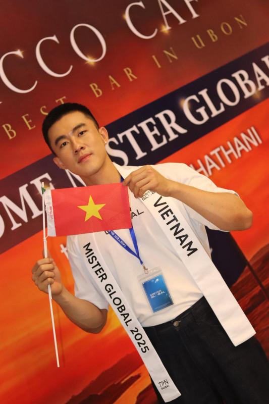 Công Vinh bất ngờ rao bán xe ô tô- Ảnh 2.