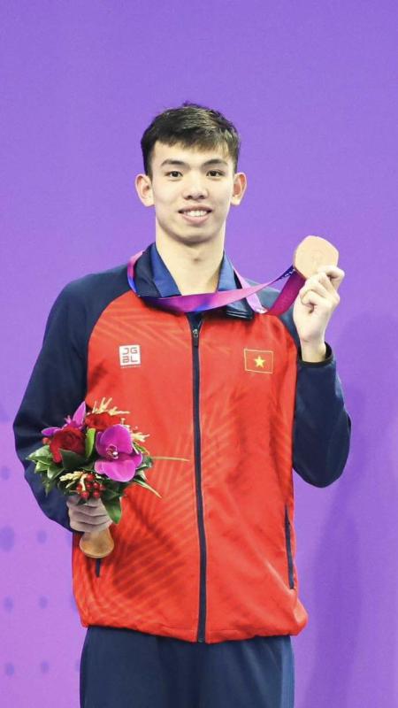 Đầu năm hotgirl bóng chuyền công khai hẹn hò siêu kình ngư Việt Nam toả sáng tại SEA Games, chuyện tình 