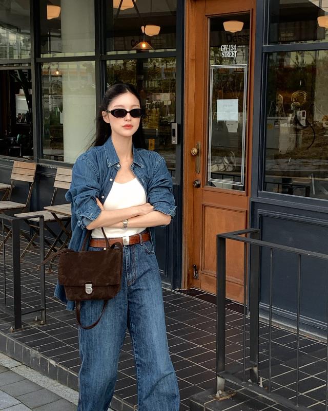 4 cách mặc quần jeans cho nàng thích phong cách tối giản- Ảnh 1.
