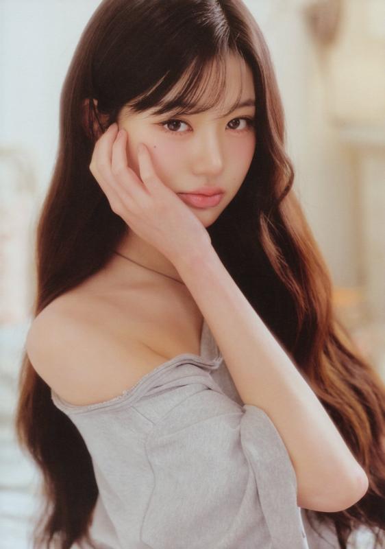 Đôi môi bất thường của Jang Wonyoung- Ảnh 12.