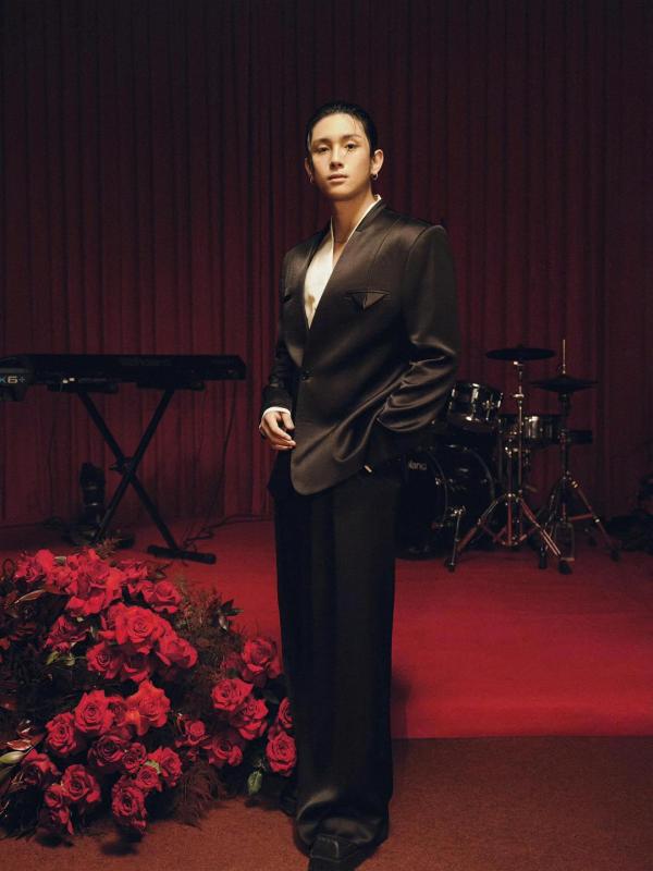 Từng có dàn sao Việt đỉnh cao thế này chung 1 album: Người "càn quét" khắp BXH, người "có mặt khắp nơi trừ phòng thu"- Ảnh 4. Từng có dàn sao Việt đỉnh cao thế này chung 1 album: Người "càn quét" khắp BXH, người "có mặt khắp nơi trừ phòng thu"- Ảnh 4.