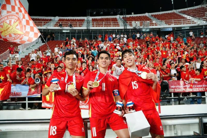 Profile đội trưởng U23 Việt Nam gây sốt U23 châu Á: Vào sân ghi bàn lạnh lùng, ngoài đời là 