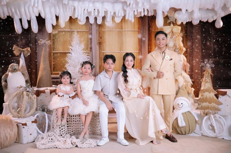 Nhà Khánh Thi - Phan Hiển toàn cực phẩm: Bộ ảnh đầu năm xịn xò, visual 3 