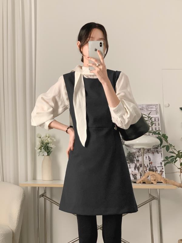 Cả tuần mặc đồ đen - trắng vẫn đẹp miễn chê với 5 công thức- Ảnh 11.