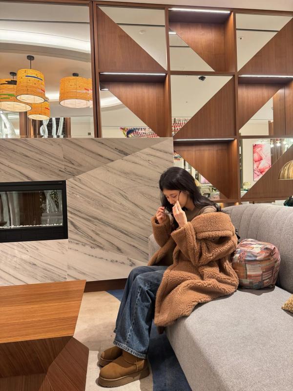 Style của gái ngoan nức tiếng Kbiz: U40 trẻ trung bất bại nhờ 5 công thức diện đồ- Ảnh 9.