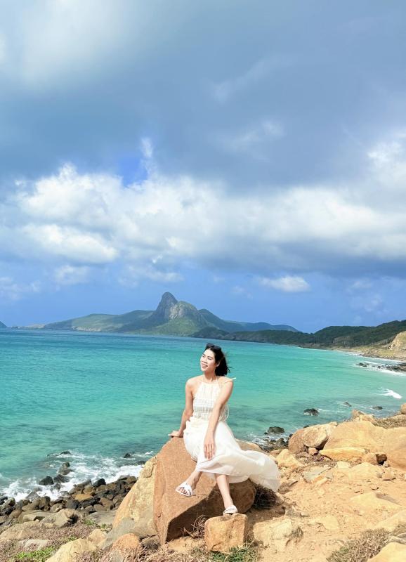 Đầu năm hotgirl bóng chuyền công khai hẹn hò siêu kình ngư Việt Nam toả sáng tại SEA Games, chuyện tình 