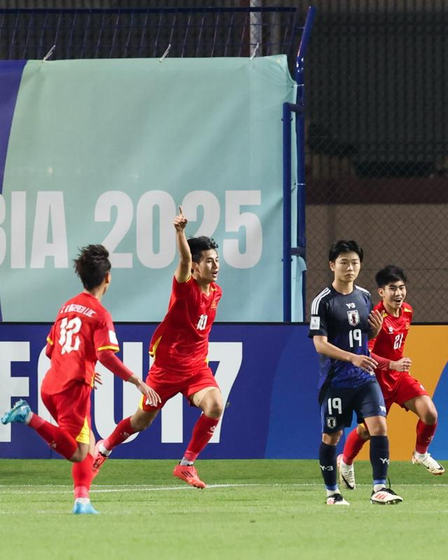 FIFA vinh danh bóng đá Việt Nam: Một năm thật rực rỡ và đầy cảm xúc!- Ảnh 2.