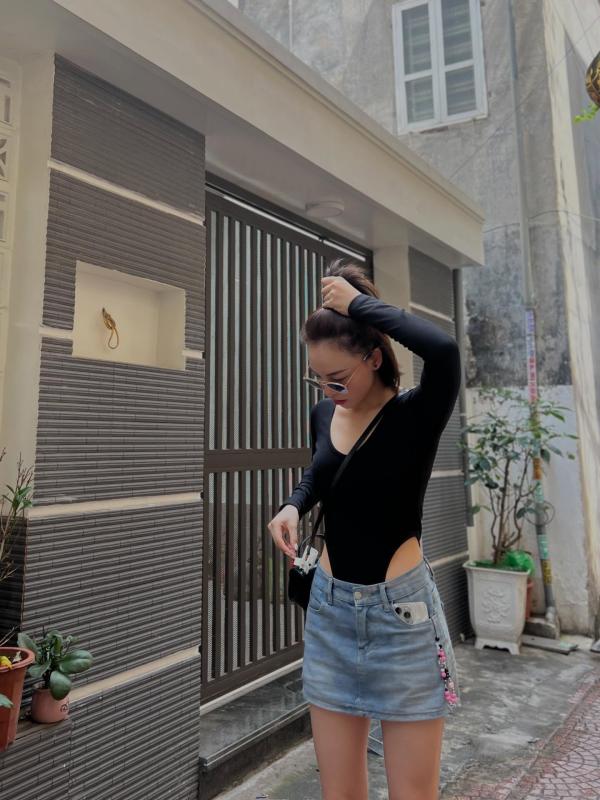 Hotgirl bắn súng Phí Thanh Thảo tung ảnh thơ ấu, 