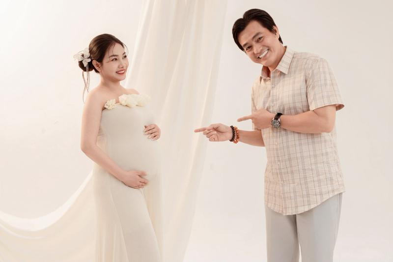 Nam diễn viên vừa lên chức bố ở tuổi 51: Tình duyên lận đận, 2 lần cưới hụt, Việt Hương từng yêu thầm- Ảnh 2.