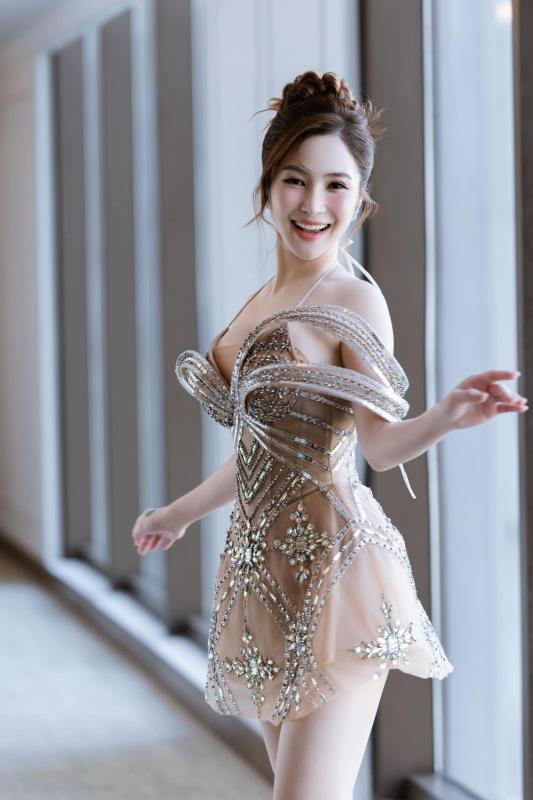Nữ ca sĩ được chọn diễn ở Đại hội Đảng: Giọng hát thực lực hàng đầu Vbiz, ở ẩn 5 năm vẫn là bạch nguyệt quang- Ảnh 7.