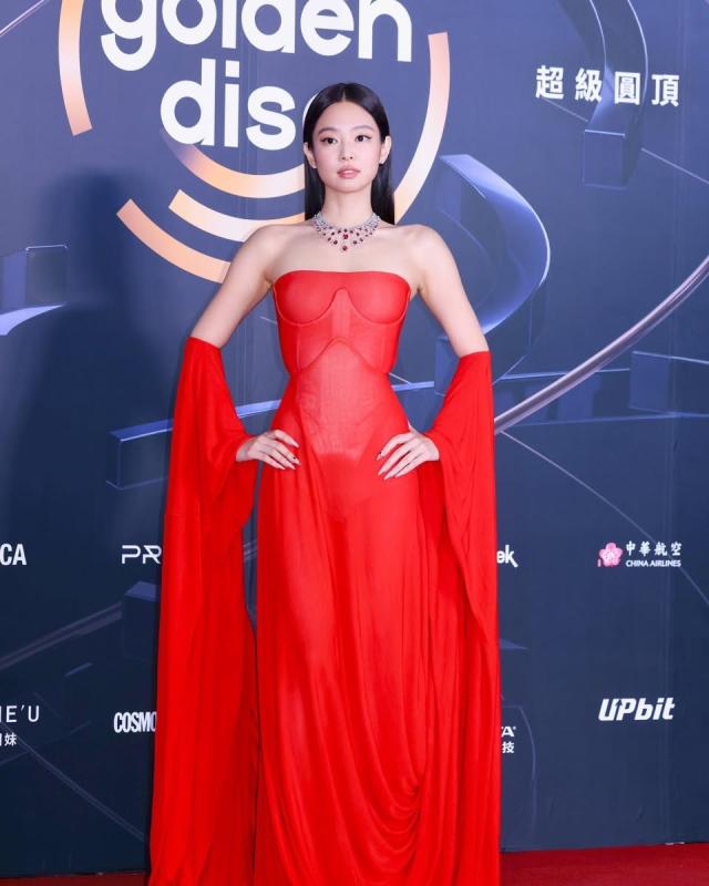Quyền lực tuyệt đối của Jennie- Ảnh 1.