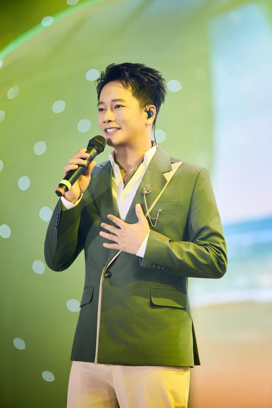 1 ca khúc trăm triệu view có thể đổi mấy căn nhà, giúp giọng ca Học viện Âm nhạc Quốc gia đổi đời- Ảnh 2.