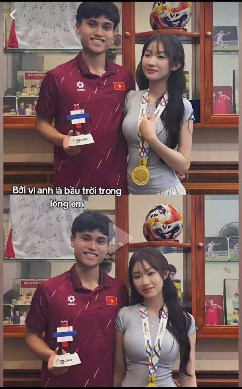 Lộ tin nhắn đầu tiên 
