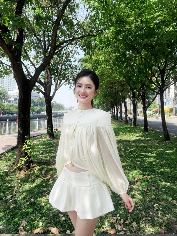 Thêm 1 nàng hậu nhà Sen Vàng sắp cưới?- Ảnh 3.